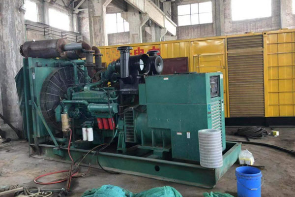 常德发电机组的空气滤清器应该如何保养？